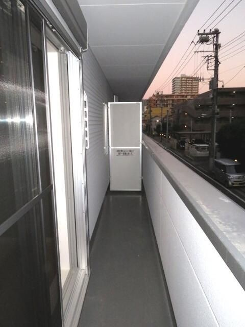 フェリーチェ西大島のバルコニー