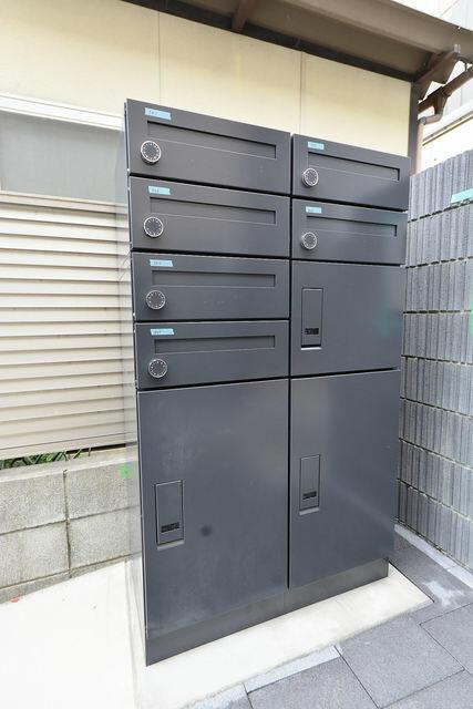 サリースマイル参番館の設備|メール、宅配ボックス