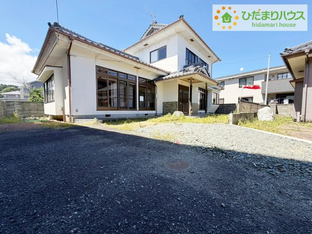 日立市末広町3丁目　中古戸建の駐車場|マイホームなら駐車場代がかかりません。しかも、自宅の駐車場で洗車ができます！今までコイン洗車に行っていた手間も省けて、節約にもつながります(^^♪