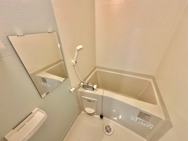 F　asecia　神屋町の浴室
