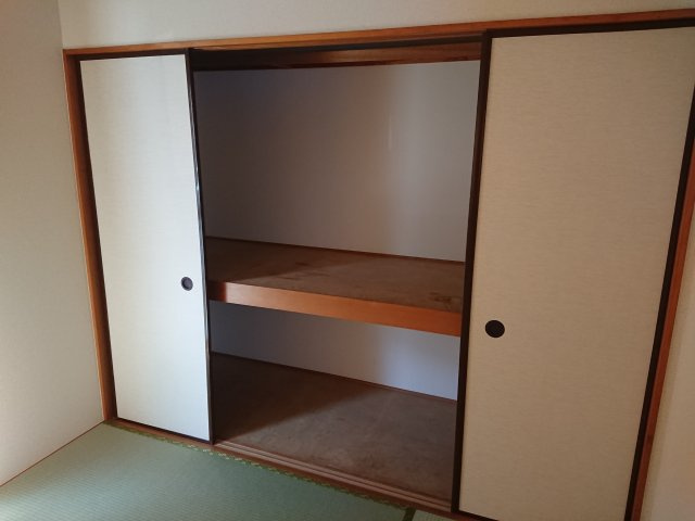 トレランス片柳の収納