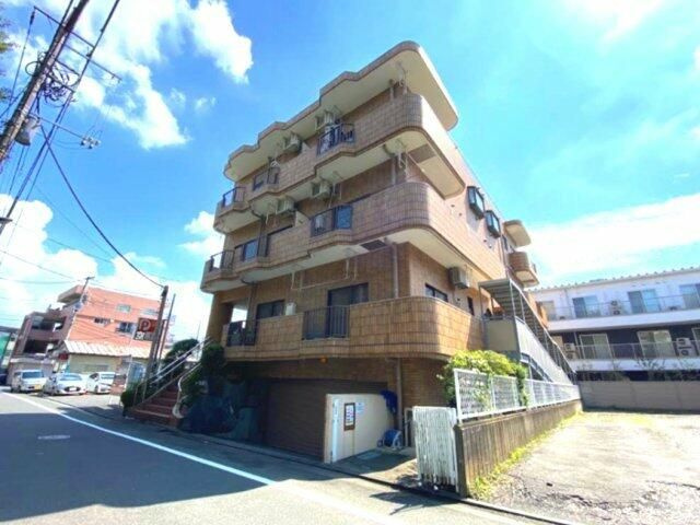 メープルメゾンの外観