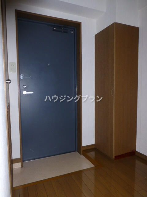 スリーベルマンションの玄関
