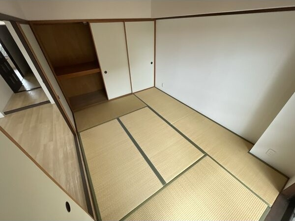 シャトレ御棚の和室