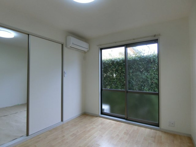 【居間・リビング】 | Logement de haut pon（ロジュムドオポー） | イメージ101号室の写真（反転あり）