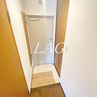 【玄関】 | ヴァンヴェール三輪 | 玄関です。
