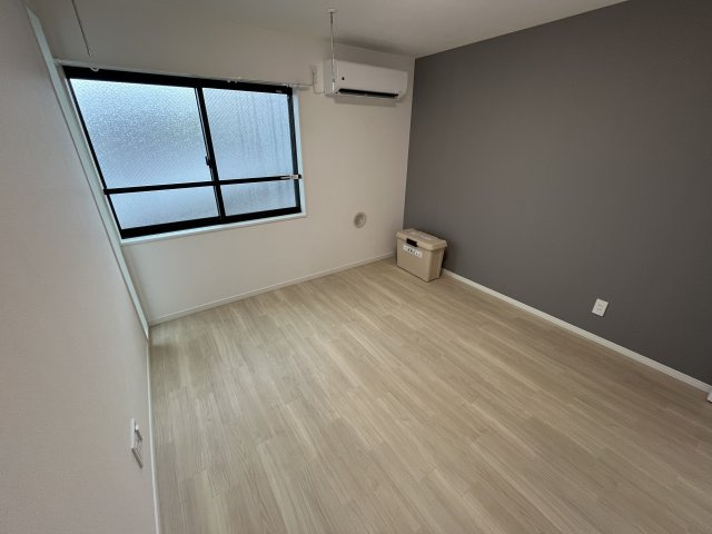 【居間・リビング】 | BASE三ツ沢下町 | ゆったり過ごせるリビングです