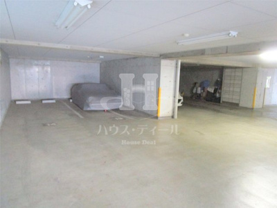 【駐車場】 | ドミール北赤羽 | 駐車場があります