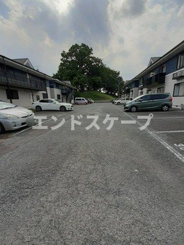 ツインヒルズ　Ａの駐車場|高崎、前橋のお部屋探しはエンドスケープまで！お客様の理想お聞かせ下さい♪