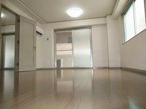 杉並区高円寺南４丁目の賃貸マンションの居間・リビング