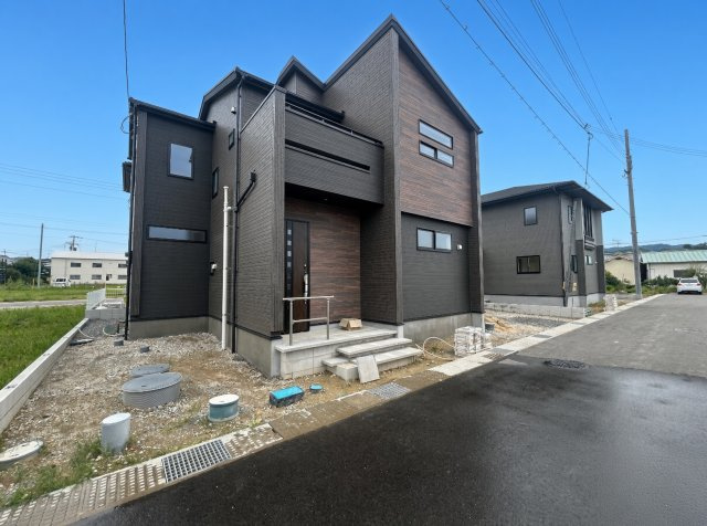 泉佐野市日根野　新築一戸建て