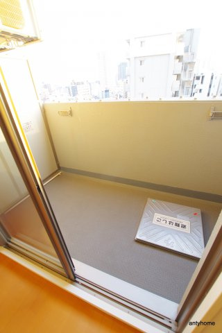 レジデンス京橋スクエア　仲介手数料無料のバルコニー