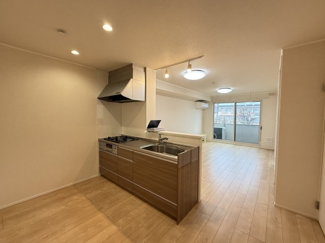 Ｃｌａｓｉａ　Ｊｉｎｄａｉｊｉのその他