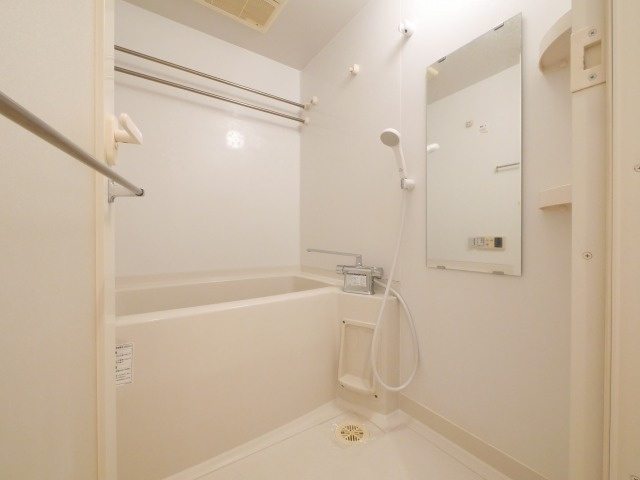セレッソコート上本町EASTの浴室