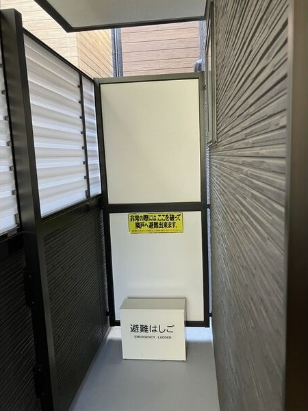 BELLE ROSE大江 EAST(B棟)のバルコニー