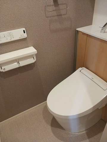 ラフェルム千歳烏山のトイレ|ゆったりとした空間のトイレです