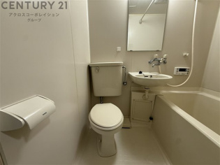 浴室内にトイレがあります☆