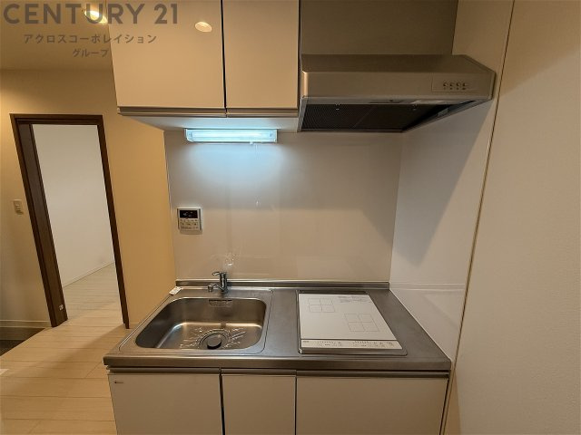 2口IHコンロ付きのシステムキッチンです♪