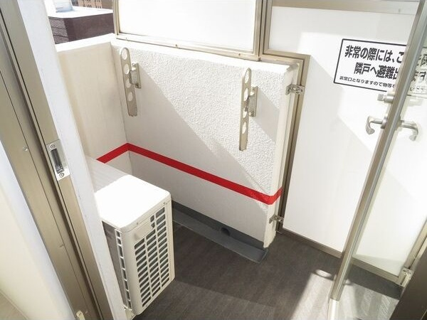 セレニテ本町グランデのバルコニー