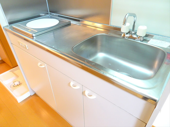 グルクスハイムⅡのキッチン|コンパクトなキッチンで掃除もラクラク