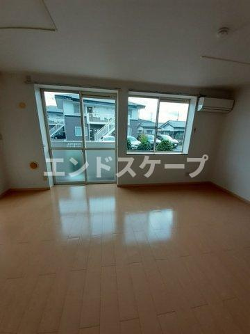 ＣＡＳＡカナイⅢの居間・リビング|高崎、前橋のお部屋探しはエンドスケープまで！お客様の理想お聞かせ下さい♪