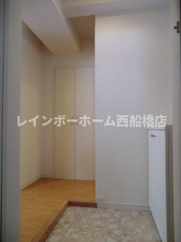 伊藤ビルの玄関