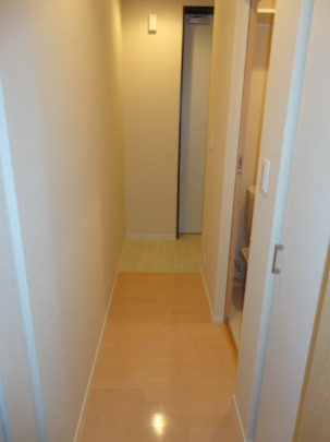 B-Flatの玄関