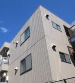 中野区中央２丁目の賃貸マンションのエントランス