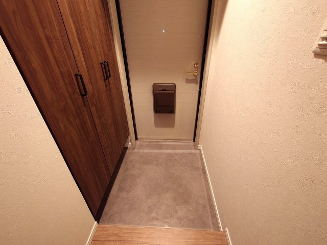 ハイマート若松（C-32）の玄関