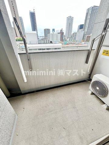 コンソラーレ土佐堀のバルコニー