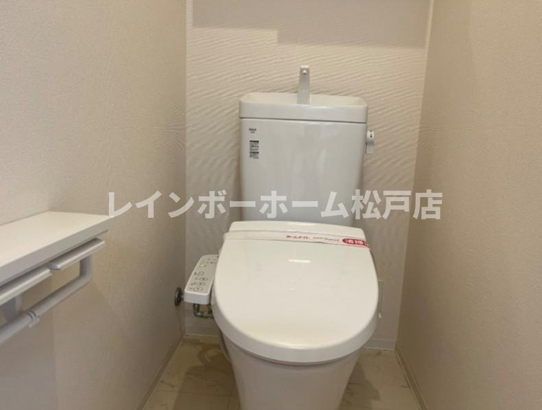 ラフィネ　柏のトイレ|ゆったりとした空間のトイレです