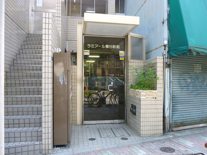 ラミアール鶯谷駅前のエントランス|ラミアール鶯谷駅前：「鶯谷」駅徒歩２分！