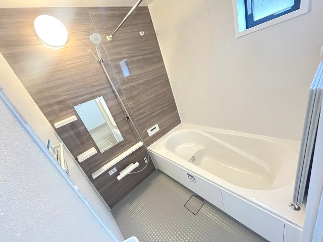 【内装】 | 福岡市南区野多目5丁目1期　1号棟（全1棟）【仲介手数料無料・0円】 | 施工例。浴室です。施工例は完成時と異なる場合があります。