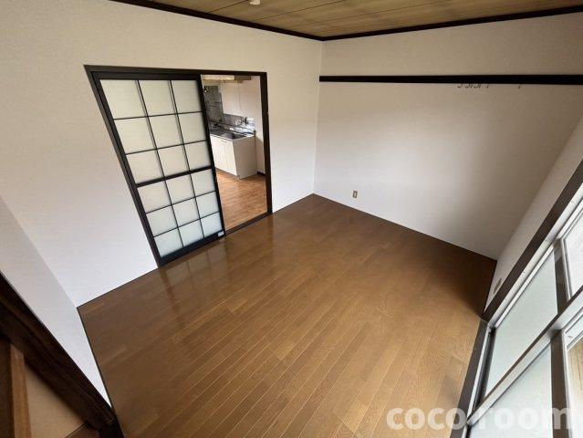 タウニィ大栄　Ａの洋室