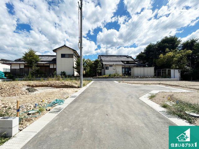和泉市浦田町　第1期　新築一戸建ての前面道路含む現地写真|周辺は閑静な住宅街です。前面道路もしっかりと有りますので車の出し入れも安心ですよ！