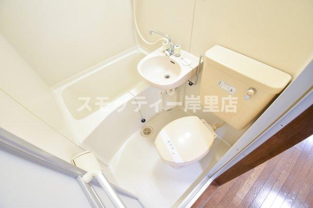 シャイン廣瀬の浴室