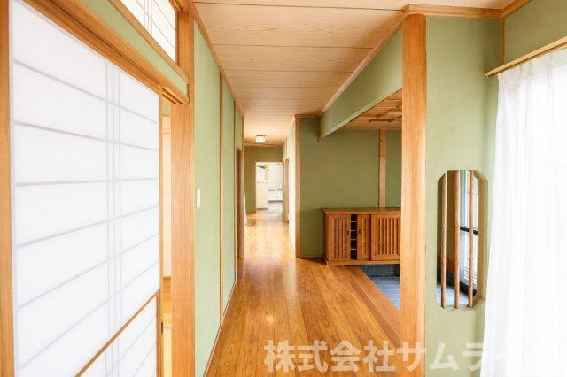 【玄関】 | 山野平家346坪敷地