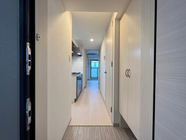 ALZA西本町の玄関