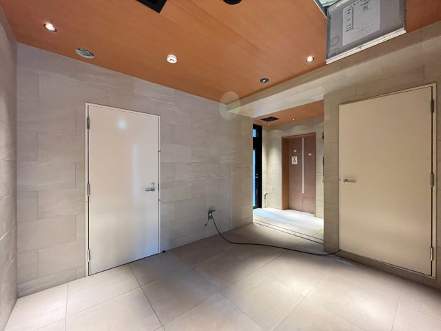 ALZA西本町のロビー