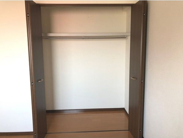イーグルコート高沢の収納