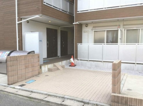 川崎市多摩区宿河原２丁目の賃貸マンションのエントランス