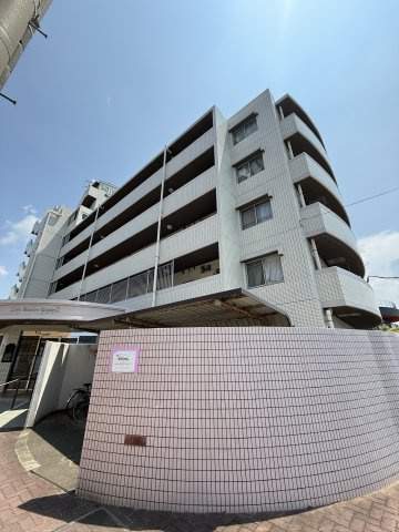 ロワールマンション和白2の外観