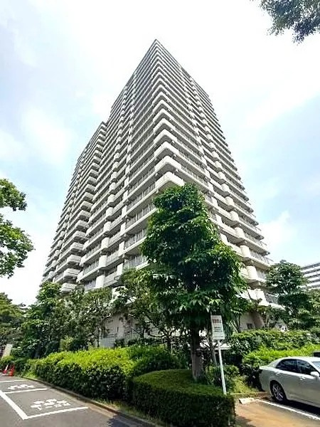 清新北ハイツ４－７号棟の外観|耐震基準適合大規模マンション、清新北ハイツ４－７号棟は即日現地案内可能となっておりますので、お気軽にお問い合わせください！