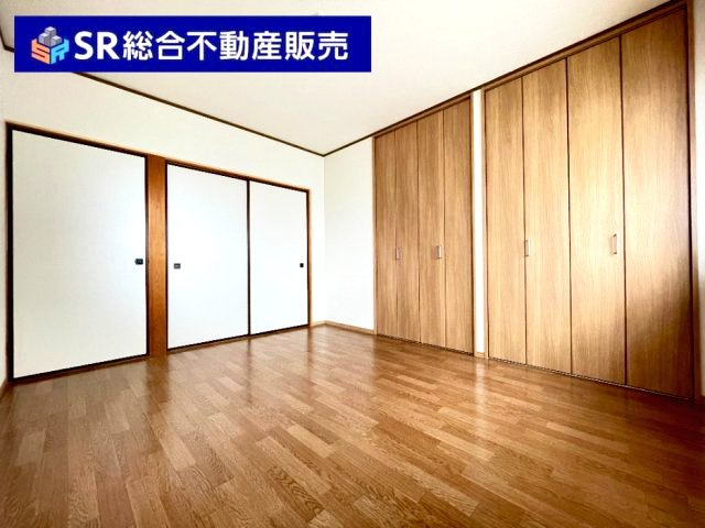 友井3丁目中古戸建の洋室|2F　6.0帖。ダイニングキッチンへの動線も良く使いやすい洋室です！