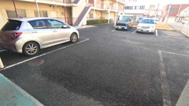 ジュネシオン岩槻の駐車場|駐車場があります（現在空き無し）