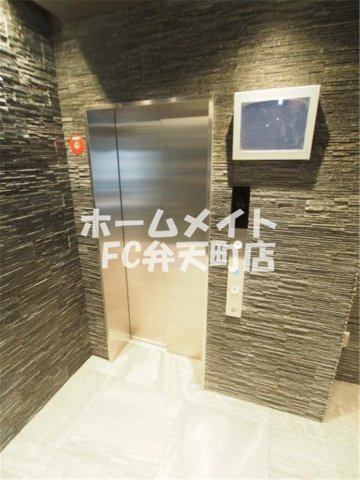 【ロビー】 | スワンズシティ中之島クロス | エレベーターがあります