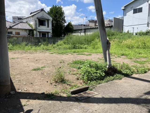 桐生市巴町一丁目土地西側の外観
