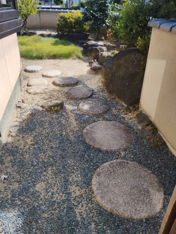 山之上5丁目庭付き戸建ての庭