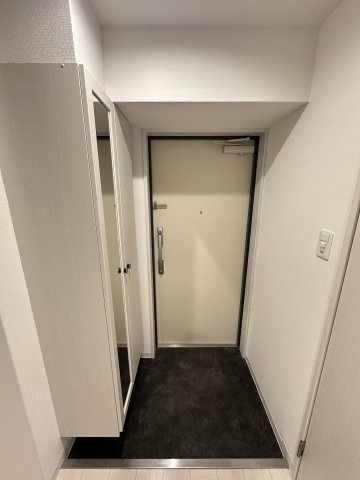 セオリー夕陽丘DOORの玄関