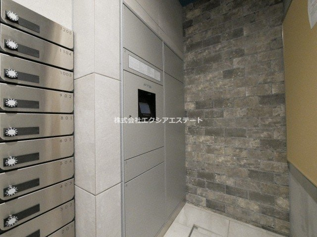 プレサンス上町台筆ヶ崎NORTHのロビー